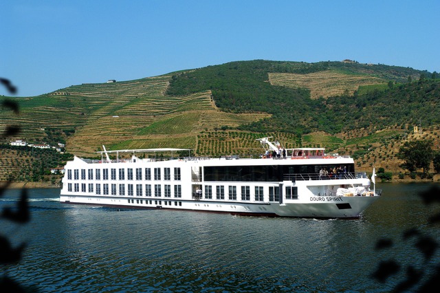 Disfrute de un excepcional crucero por el Duero a bordo del Douro Spirit CRUCEROS DE LUJO RIO DUERO DOURO SPIRIT CRUCEROS FLUVIALES RIO DOURO RIVER CRUISES DOURO AZUL OPORTO RIO DOURO